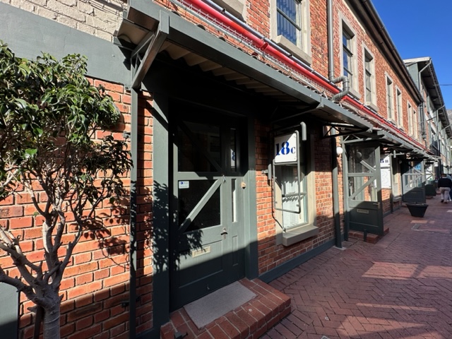 To Let commercial Property for Rent in Mowbray Western Cape